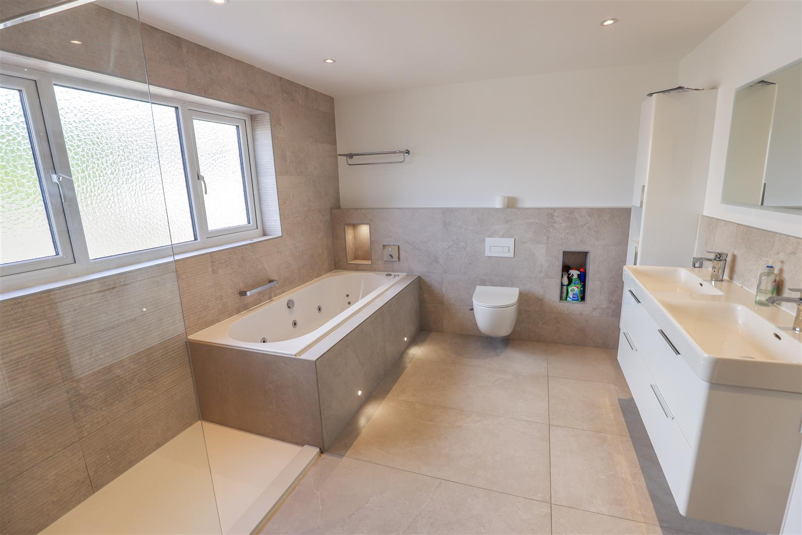 Hartlands, Llanbethery, Vale Of Glamorgan, CF62 3AN